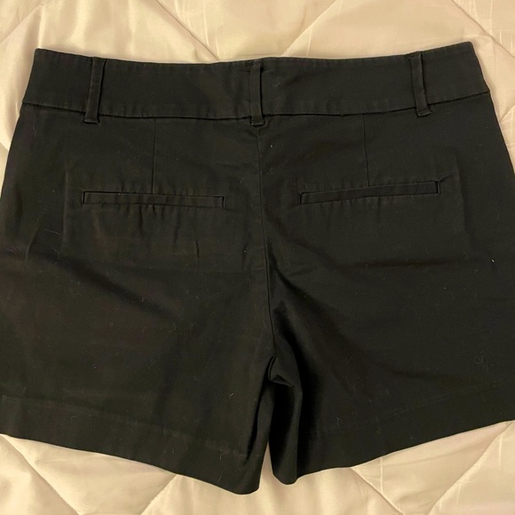 ANNE TAYLOR Factory Shorts - Black - Size 2 - Picture 2 of 3